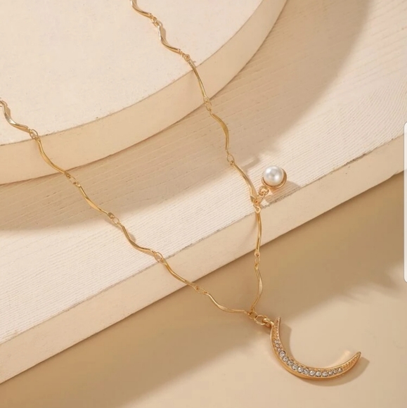 *Vienna* Moon and Pearl Necklace - Picture 2 of 5